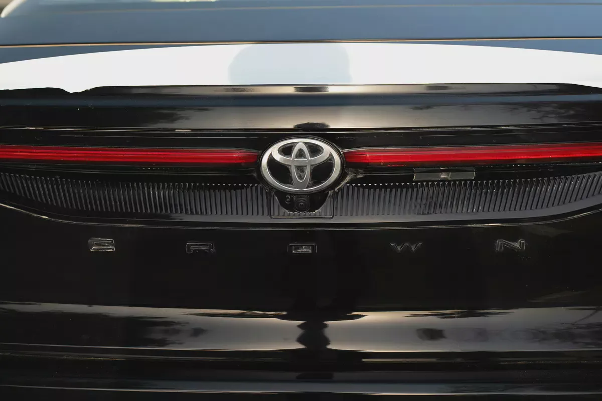 TOYOTA CROWN 2.4 HYBRID TURBO 2023 GCC SPECS-7-7