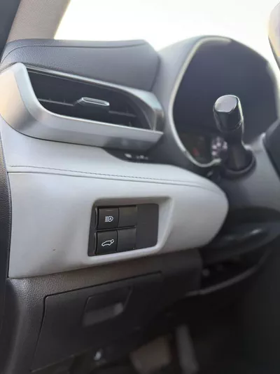 Toyota Highlander  2020 Toyota Highlander Full Option 3.5L V6 - SunRoof - Full Radar System - 7 Seater - Push Start-15