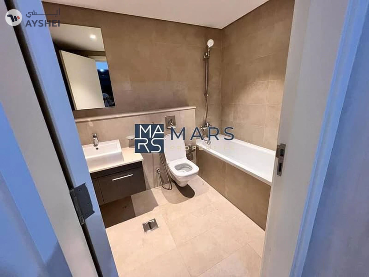 Luxury| Spacious| Signature Villa| Maid Room+ Driver Room| Best Price| Close To Park-10-10