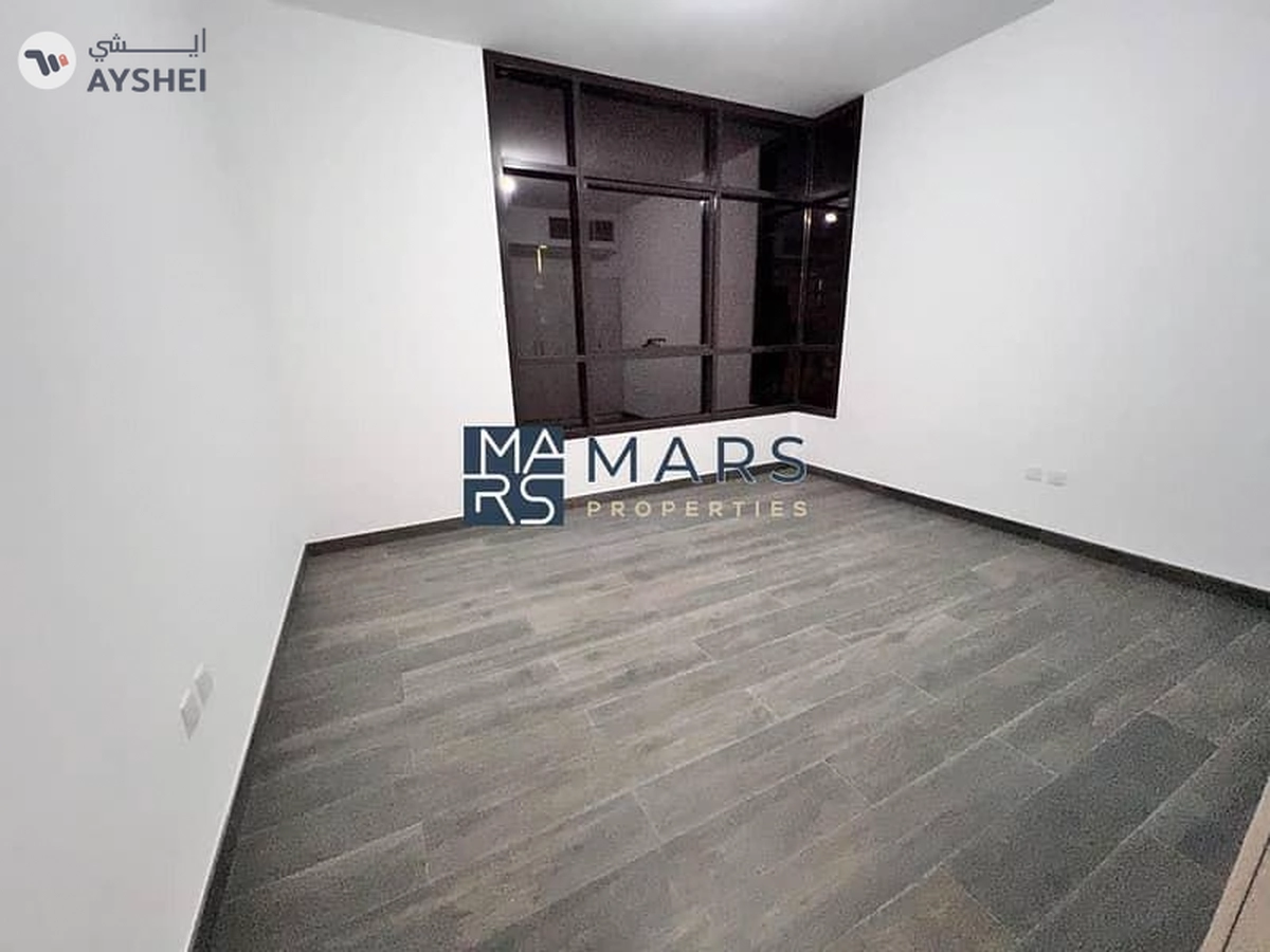 Luxury| Spacious| Signature Villa| Maid Room+ Driver Room| Best Price| Close To Park-27-27