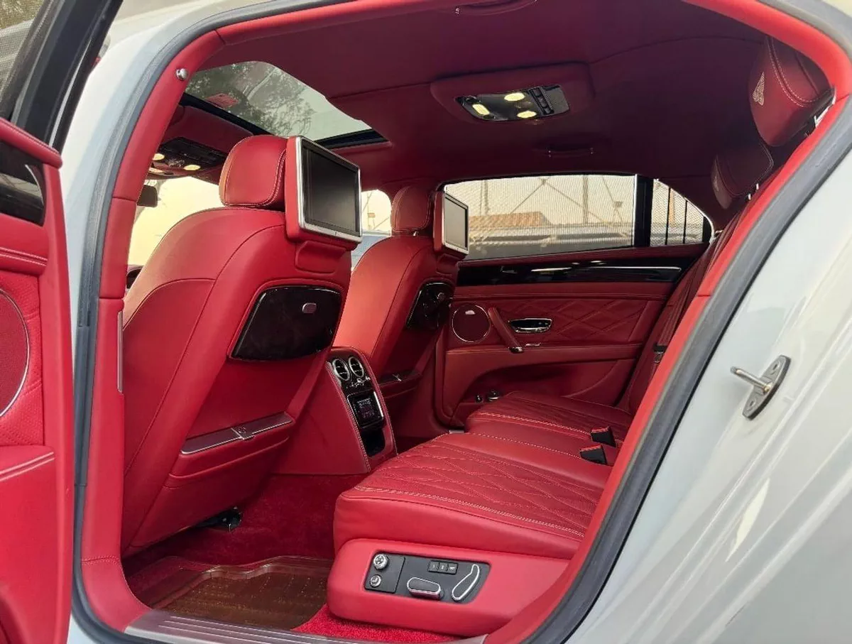 Bentley Flying Spur W12 Excellent condition-11-0