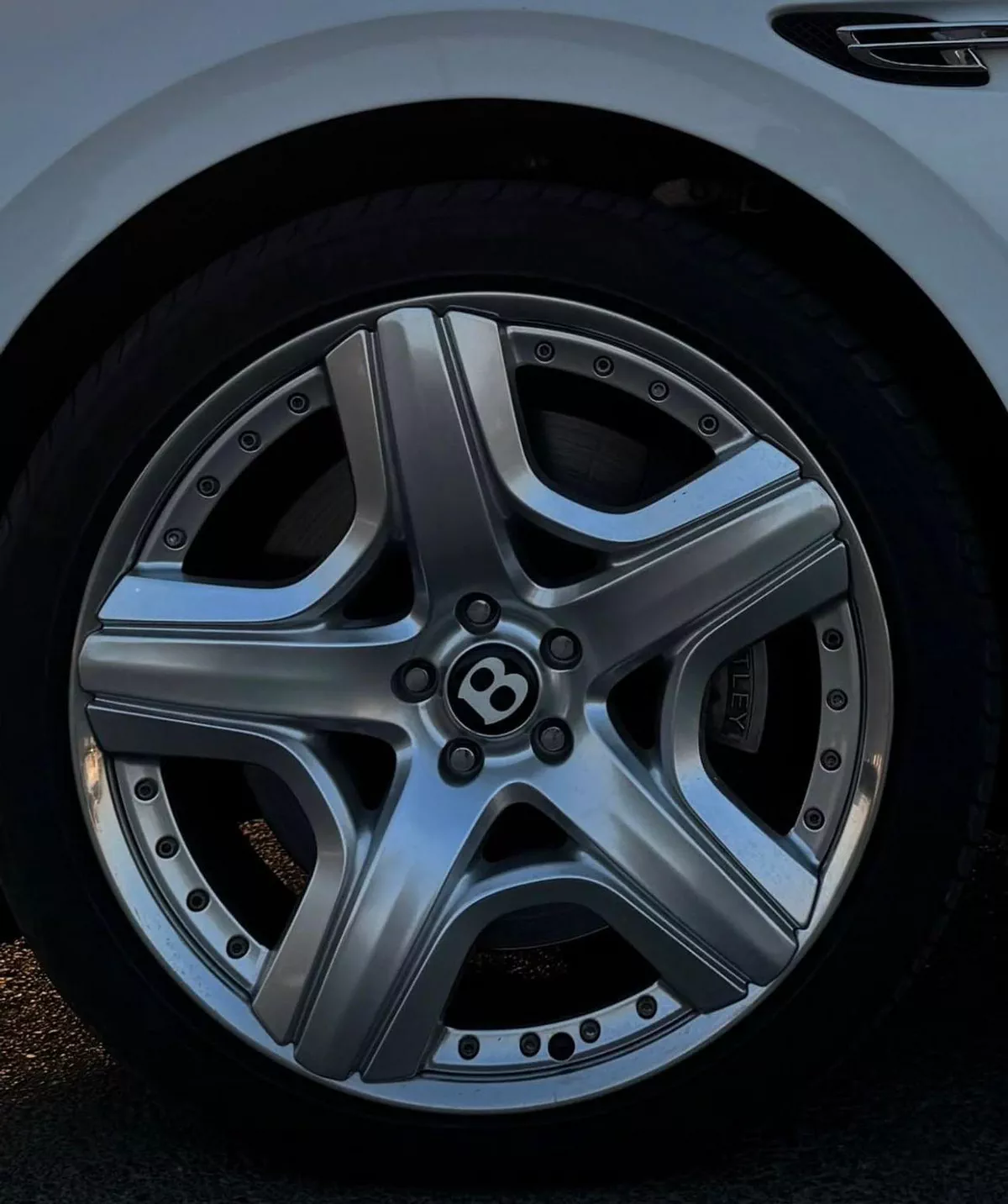 Bentley Flying Spur W12 Excellent condition-14-0