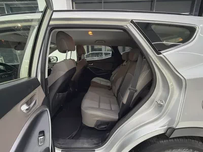 2014 Hyundai Santa Fe GL GCC Specs Original Paint-6