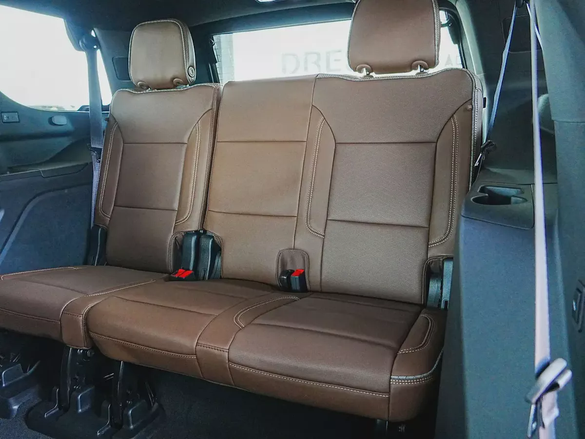CHEVROLET TAHOE HIGH COUNTRY 6.2L V8 PETROL VIP SEATS BRAND NEW 0KM-14-14