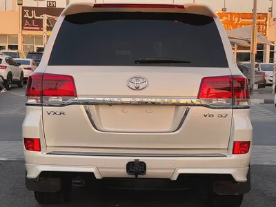 تويوتا لاند كروزر VX.R V8 5.7L موديل 2019 خليجى فل اوبشن-8