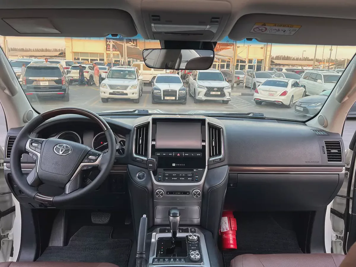 تويوتا لاند كروزر VX.R V8 5.7L موديل 2019 خليجى فل اوبشن-11-11