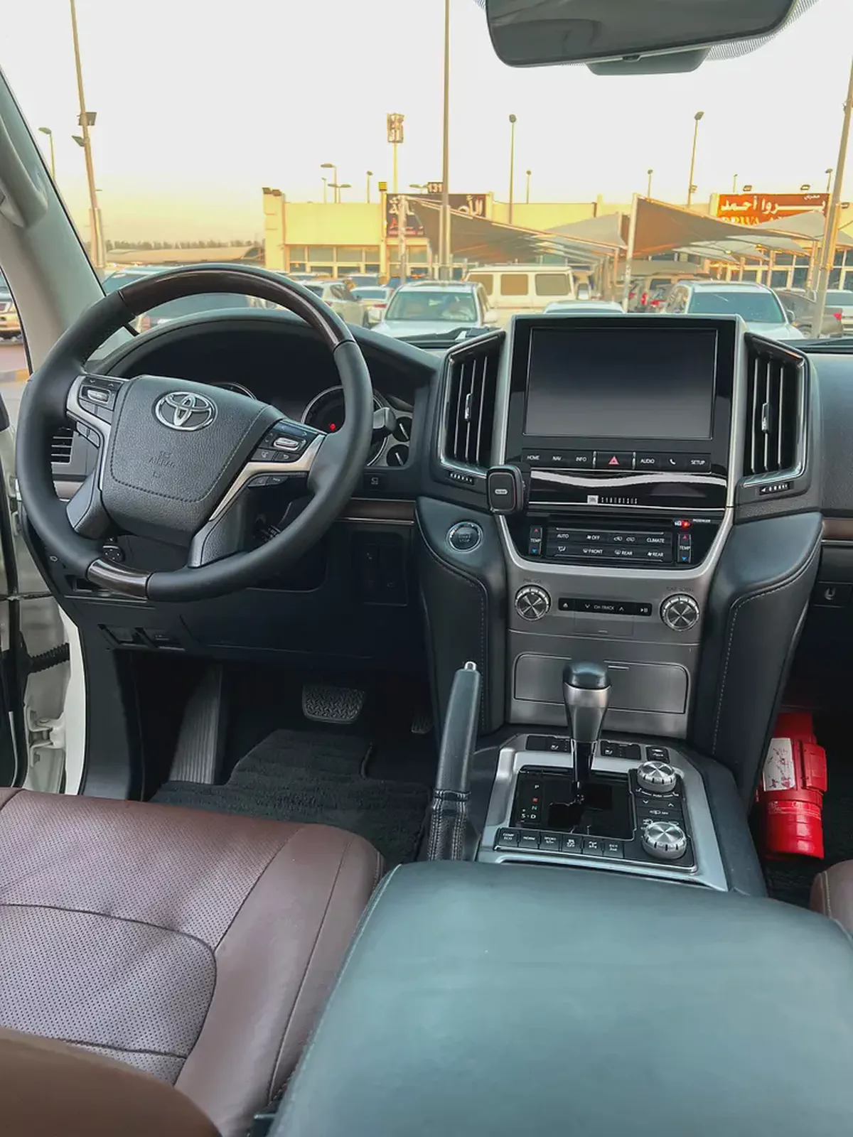 تويوتا لاند كروزر VX.R V8 5.7L موديل 2019 خليجى فل اوبشن-12-12