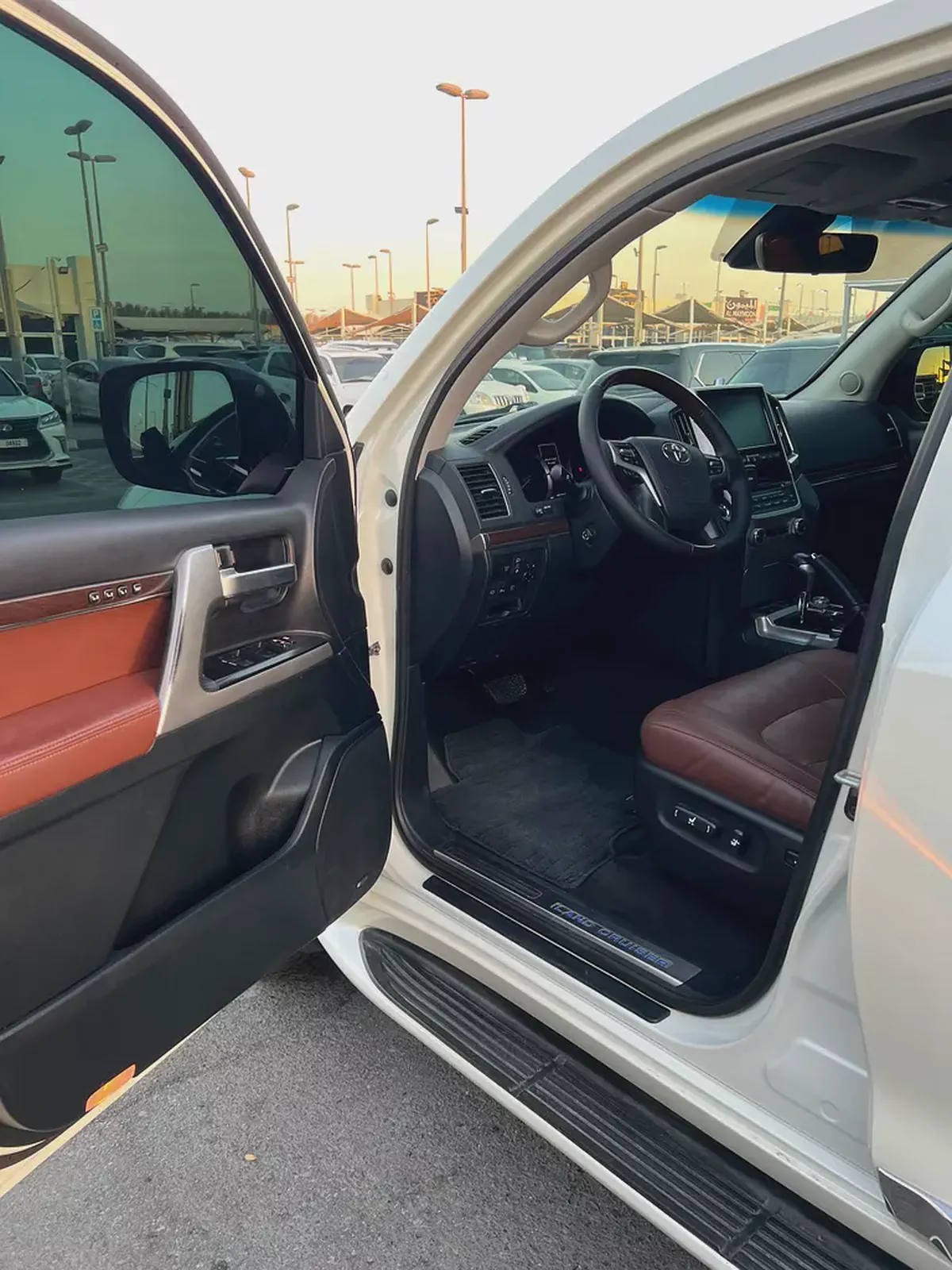 تويوتا لاند كروزر VX.R V8 5.7L موديل 2019 خليجى فل اوبشن-13-13
