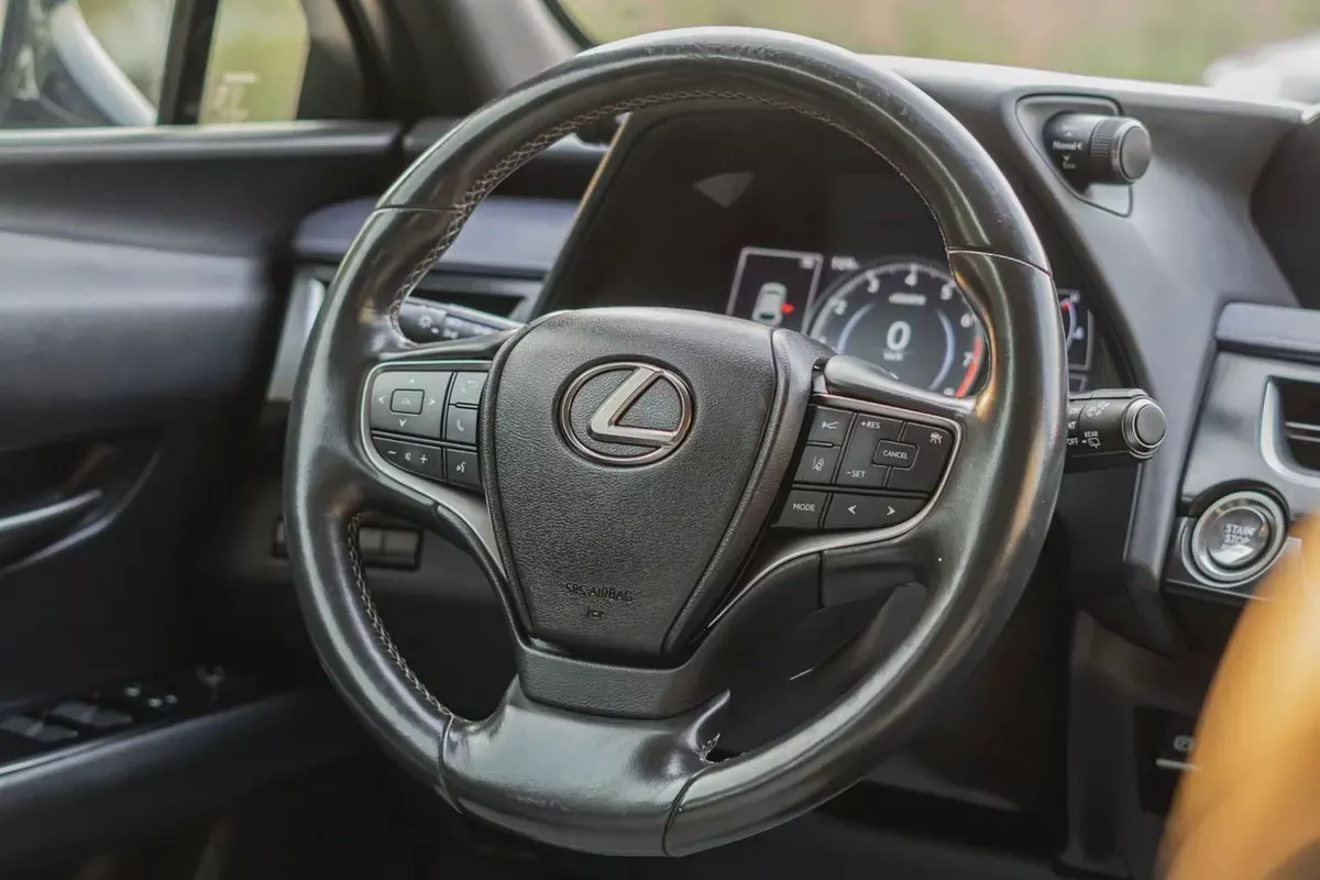 LEXUS UX 200 2019-7-7