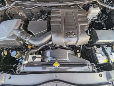 Toyota Land Cruiser GXR 2015 FACELIFTED 2025 FULL OPTION GXR V6 4.0L IN EXCELLENT CONDITION-19