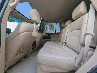 Toyota Land Cruiser GXR 2015 FACELIFTED 2025 FULL OPTION GXR V6 4.0L IN EXCELLENT CONDITION-7