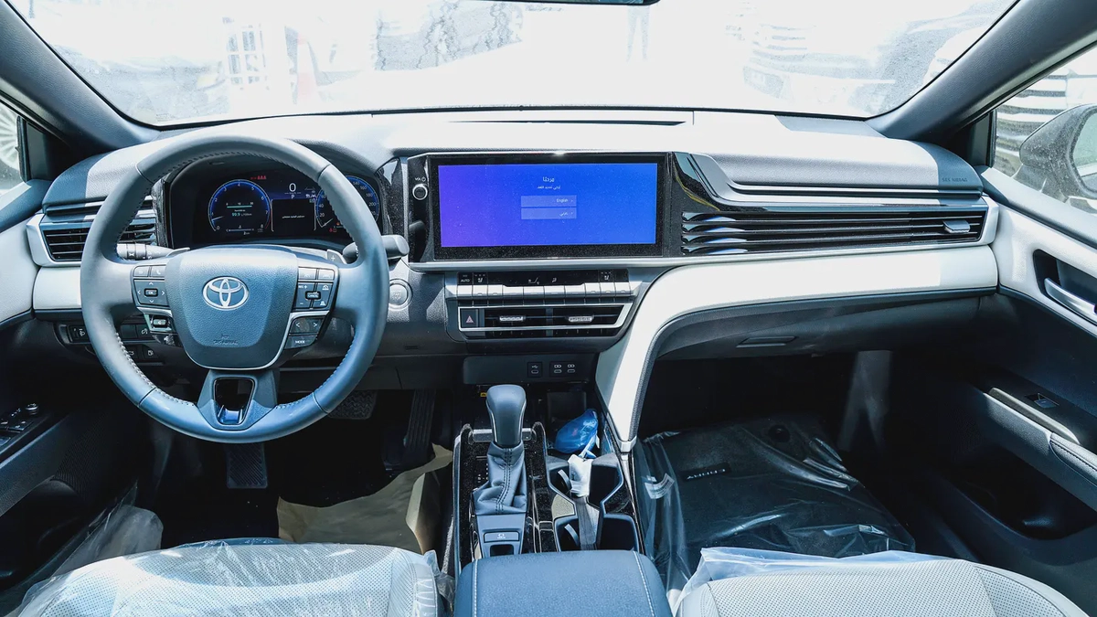 2026 Toyota Camry GLE GCC Specs-13-13