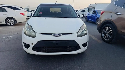Ford Figo Titanium 2012 - GCC Specs - Well Maintained-10