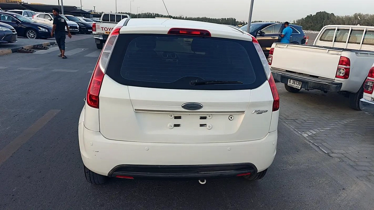 Ford Figo Titanium 2012 - GCC Specs - Well Maintained-9-9