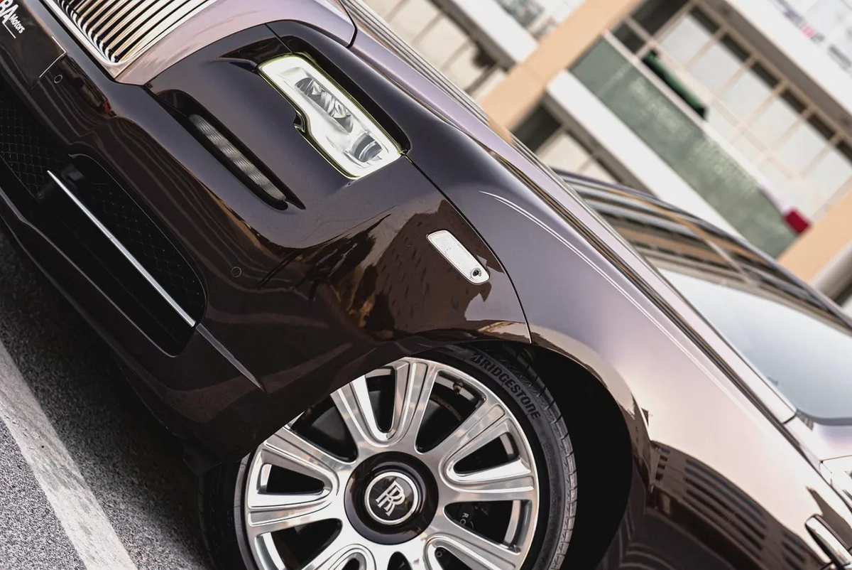 2017 Rolls-Royce Dawn - GCC Specs - Low Mileage - Full service record