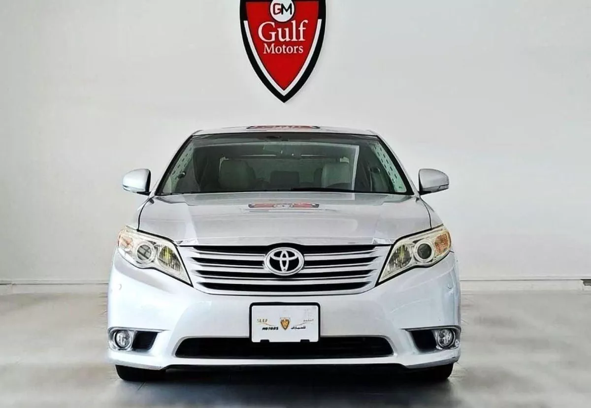 Toyota Avalon LIMITED 3.5L-6CYL EXCELLENT CONDITION GCC SPECIFICATION-1-0