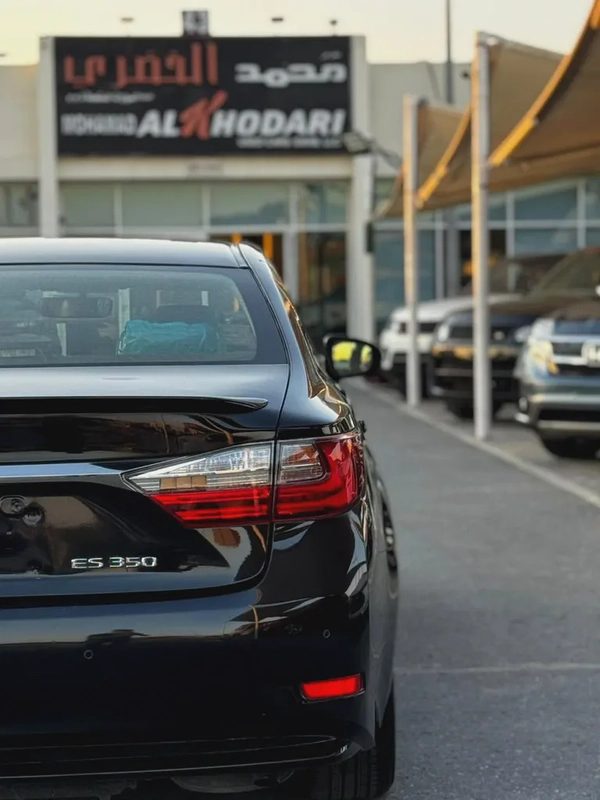 (2018) LEXUS ES350 // GCC // FULL OPTIONS//GOOD CONDITION//LOW MILLAGE//