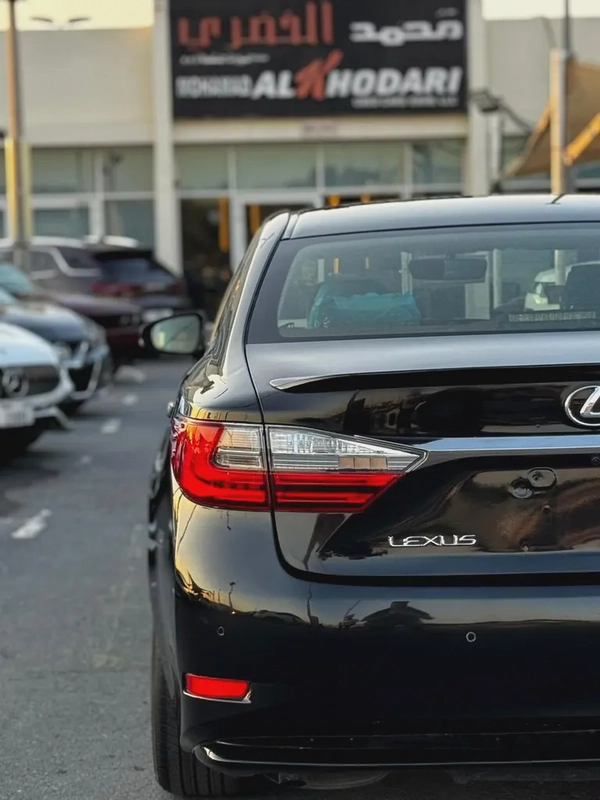 (2018) LEXUS ES350 // GCC // FULL OPTIONS//GOOD CONDITION//LOW MILLAGE//