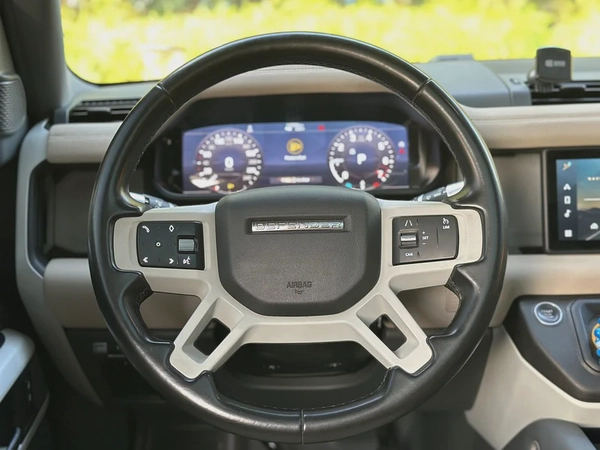 Land Rover Defender V6 - HSE P400 X Dynamic
