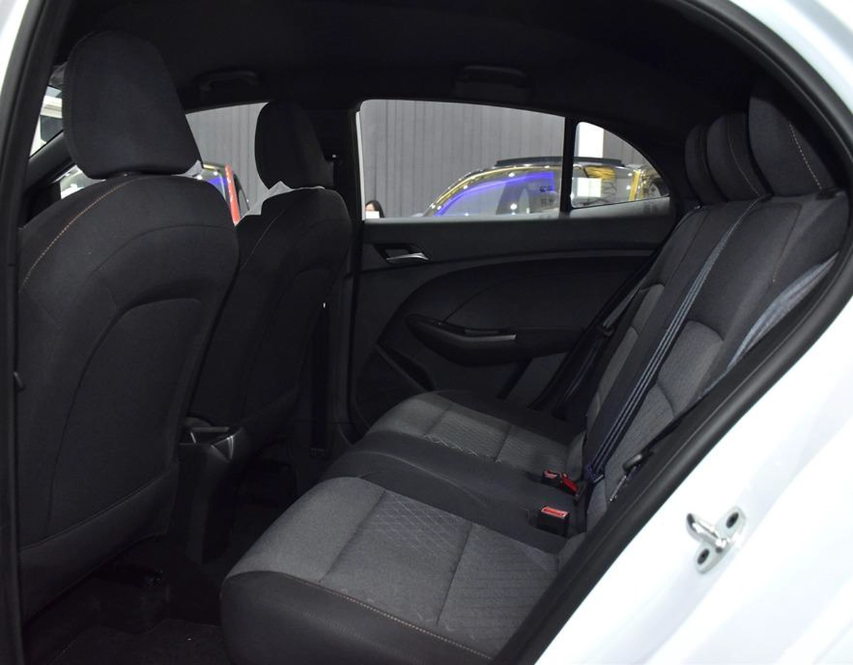 MG 3 ( 2026 Model ) in White Color GCC Specs-14-14
