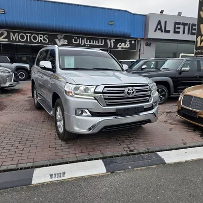 Toyota Land Cruiser VXR 5.7 VXR-0