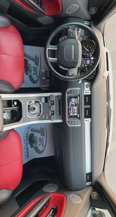 Evoque-4
