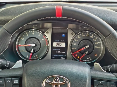 Toyota Hilux GR Sport-13