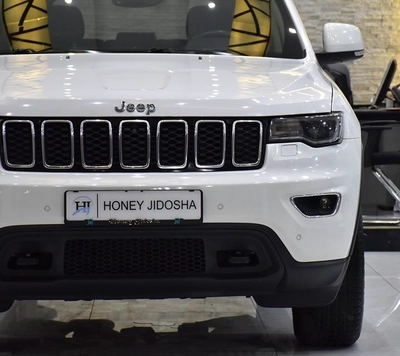 Jeep Grand Cherokee Laredo ( 2020 Model ) in White Color GCC Specs-6