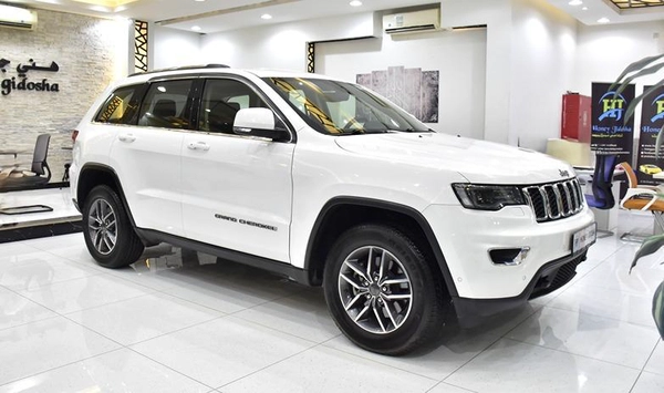 Jeep Grand Cherokee Laredo ( 2020 Model ) in White Color GCC Specs