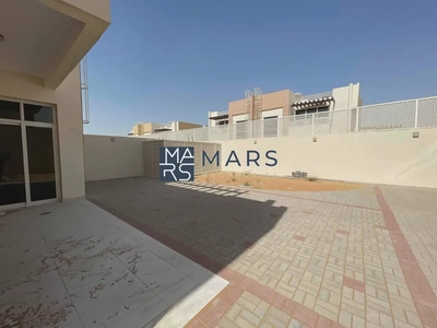 🏡 Modern 4-Bedroom Villa with American Kitchen | Prime Location in Al Tai, Sharjah-25