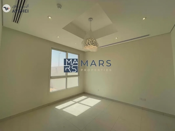 🏡 Modern 4-Bedroom Villa with American Kitchen | Prime Location in Al Tai, Sharjah