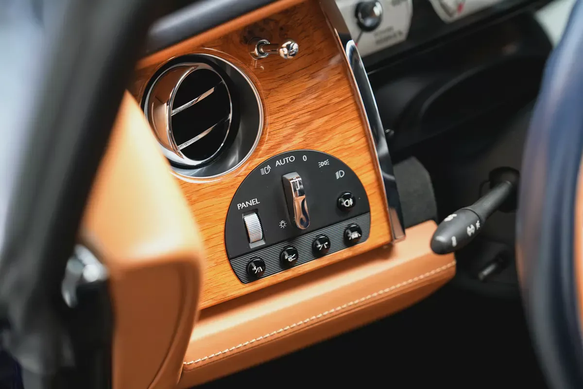 2016 Rolls-Royce Wraith Standard | GCC Specs | Pristine Condition-5-5