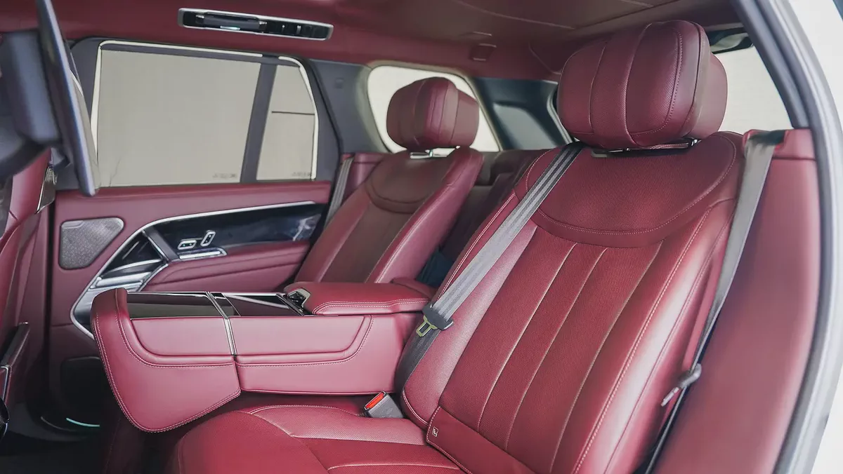 UAEs Very Best Example | AED 5,892 PM | P400 Autobiography | All Options-5-5