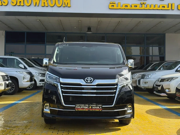 Toyota Granvia Premium 2023 MODEL - GCC SPECIFICATION