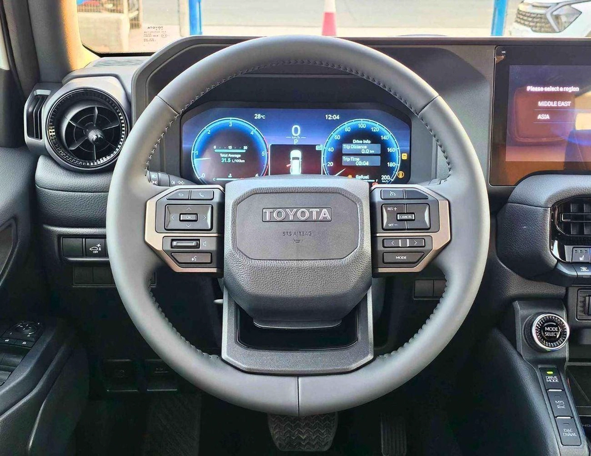Toyota Prado ADVENTURE TURBO/2.8L V4 DIESEL/DRIVER POWER SEAT WITH LEATHER/DVD+CAMERA /COOL BOX (CODE # PDADV2)-14-0