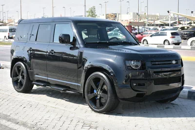 LAND ROVER DEFENDER SE V8 2024 | BLACK-0