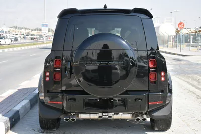 LAND ROVER DEFENDER SE V8 2024 | BLACK-15