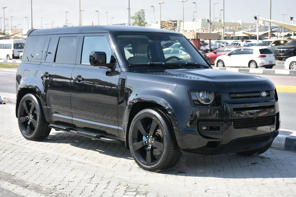 LAND ROVER DEFENDER SE V8 2024 | BLACK