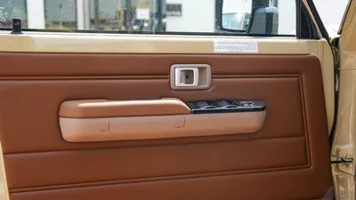 Toyota Land Cruiser Pickup 70 TOYOTA LC79 DC 2.8L DSL AT FULL LC79 DC 2.8L DIESEL 26 YM FULL AT-5