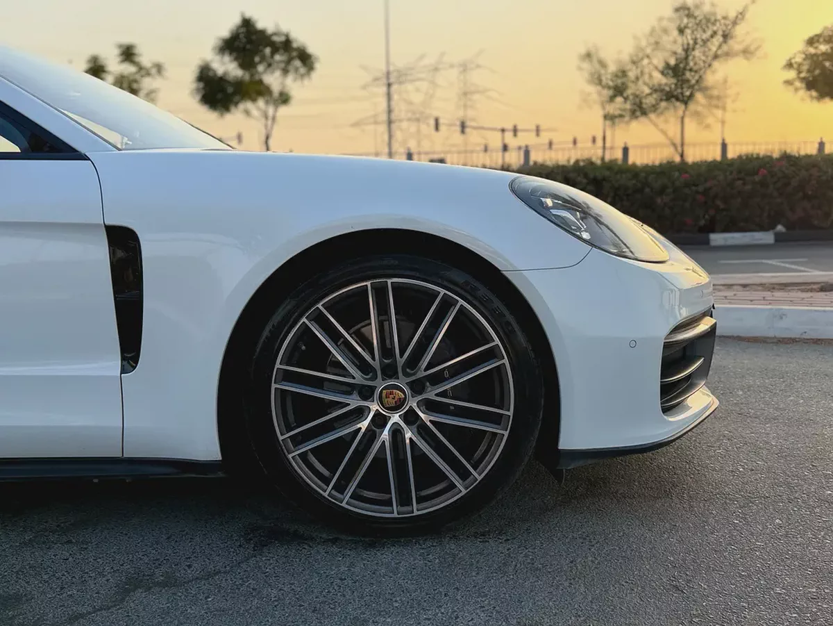 2022 Porsche Panamera Standard GCC Specs-7-7