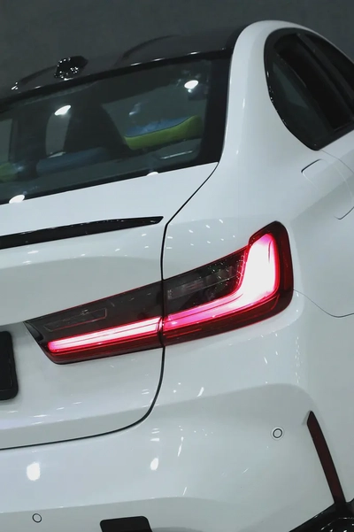 BMW M3 Competition xDrive (Individual Edition) 2024 - GCC/Other Specs-5