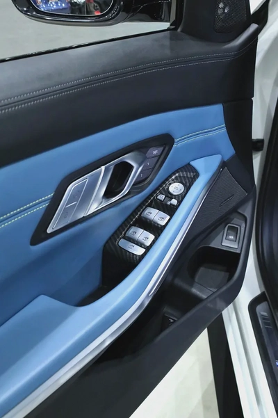 BMW M3 Competition xDrive (Individual Edition) 2024 - GCC/Other Specs-16