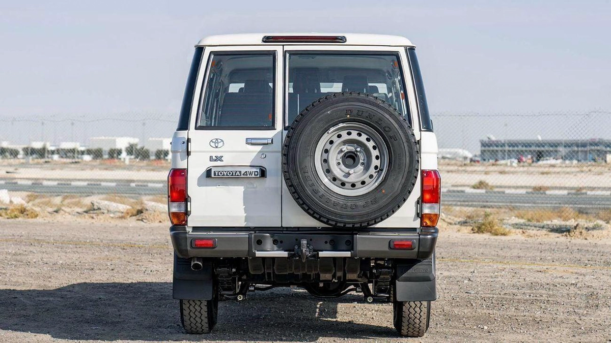 Toyota Land Cruiser 70 Toyota LC76 Hard Top 4.2L Diesel V6 5doors MY2025-5-0