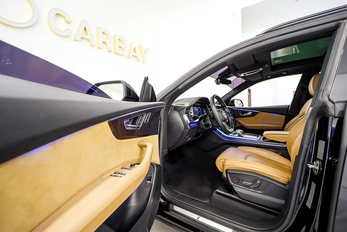 AED 2961 PM | AUDI Q8 QUATTRO 2020 S LINE | SINGLE OWNER | PRISTINE CONDITION | 1 YEAR WARRANTY| GCC-7-7