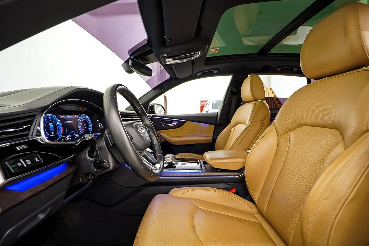 AED 2961 PM | AUDI Q8 QUATTRO 2020 S LINE | SINGLE OWNER | PRISTINE CONDITION | 1 YEAR WARRANTY| GCC-11-11