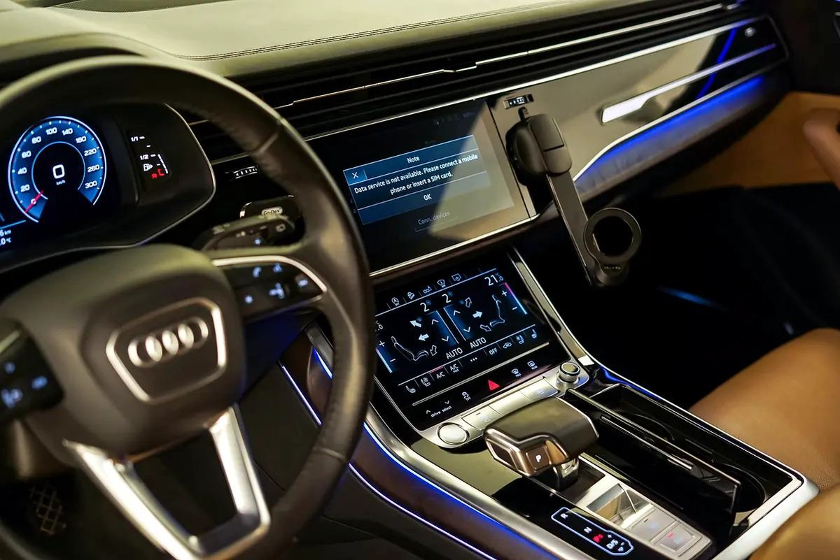 AED 2961 PM | AUDI Q8 QUATTRO 2020 S LINE | SINGLE OWNER | PRISTINE CONDITION | 1 YEAR WARRANTY| GCC-2-2