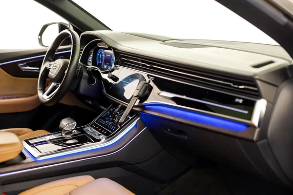 AED 2961 PM | AUDI Q8 QUATTRO 2020 S LINE | SINGLE OWNER | PRISTINE CONDITION | 1 YEAR WARRANTY| GCC