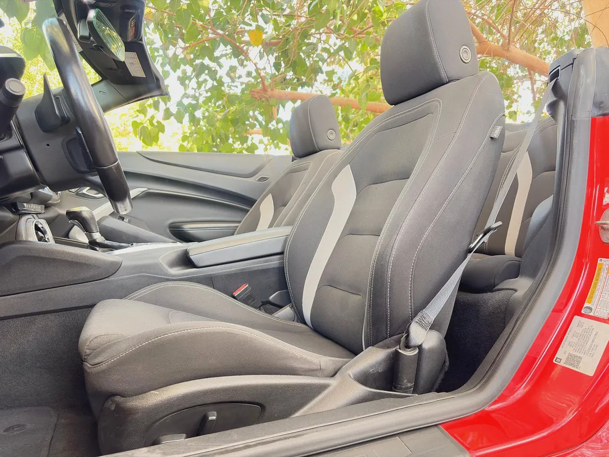 2021 Chevrolet Camaro Convertible | Excellent Condition-8-8