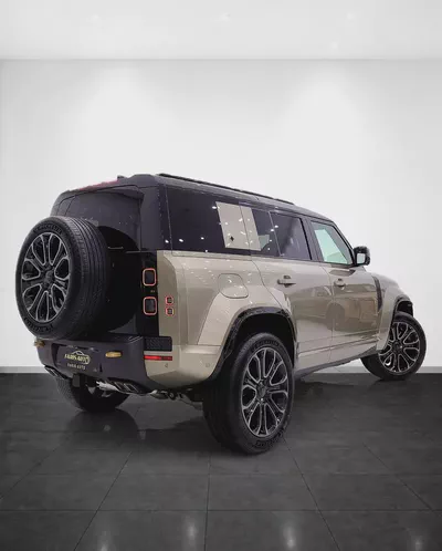 DEFENDER 110 OCTA P635 - V8 - FULLY LOADED-3