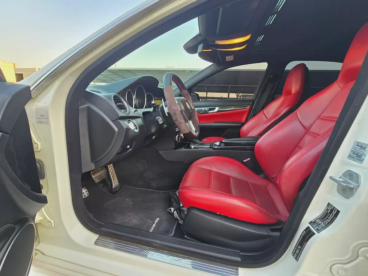 2012 Mercedes-Benz C63 AMG | GCC Specs | Low Mileage-7-7